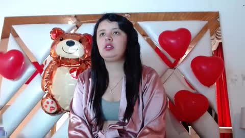 nathaly low online show from February 2026 01:29:01 PM