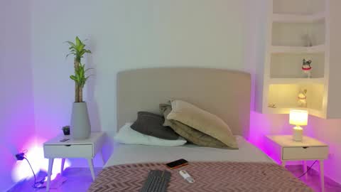 NATHALY  online show from February 2026 10:42:02 AM