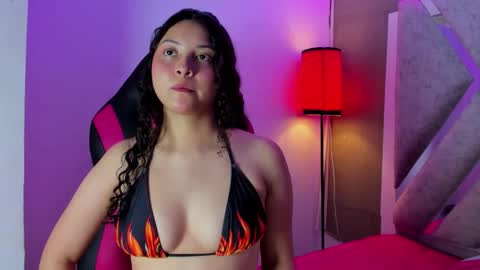 nati_fresh online show from November 2025 08:24:02 PM