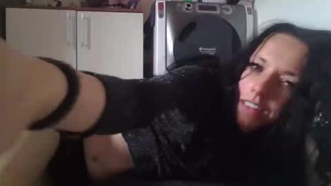 Chloe online show from April 2026 07:45:01 AM