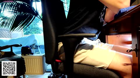 Nature online show from December 2024 02:35:02 PM