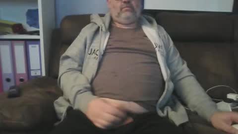 Snapshot of naturistmale45 chatting on February 2025 08:57:01 AM naturistmale45 online show from February 2025 08:57:01 AM