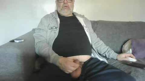 Snapshot of naturistmale45 chatting on March 2025 11:22:02 AM naturistmale45 online show from March 2025 11:22:02 AM