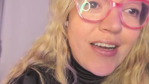 Nataly online show from November 2025 07:08:01 AM