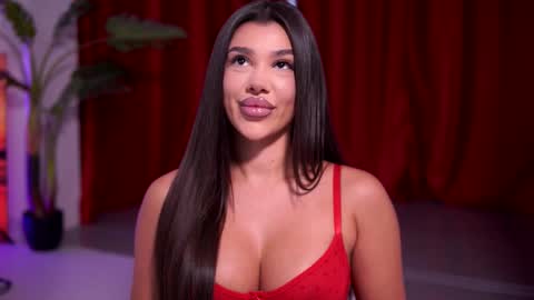 Naty online show from February 2026 07:40:01 PM