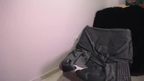 Snapshot of natyscoth chatting on March 2025 12:55:02 AM      online show from March 2025 12:55:02 AM