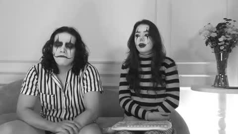 Snapshot of natysnow chatting on September 2025 12:43:02 AM IG nattichips online show from September 2025 12:43:02 AM