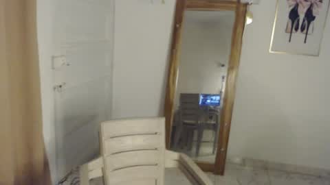 Stella Mcqueen online show from April 2026 09:17:02 PM