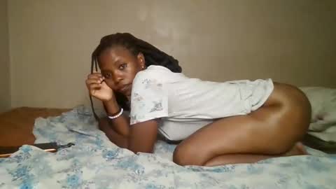 Snapshot of naughtiecouple_ chatting on February 2026 08:35:02 AM naughtiecouple_ online show from February 2026 08:35:02 AM