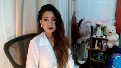 Jelay online show from June 2026 07:42:01 PM