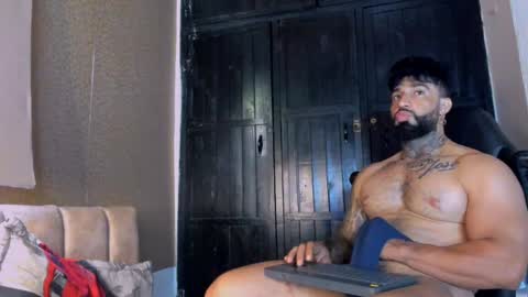Snapshot of naughty_dominant chatting on January 2025 02:43:01 PM Miller online show from January 2025 02:43:01 PM