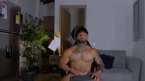 Snapshot of naughty_dominant chatting on February 2025 06:07:02 AM Miller online show from February 2025 06:07:02 AM