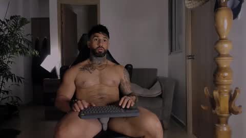 Snapshot of naughty_dominant chatting on February 2025 08:06:02 AM Miller online show from February 2025 08:06:02 AM