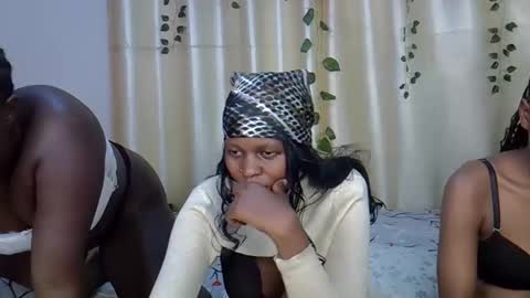 Snapshot of naughty_little03 chatting on November 2025 02:14:01 AM naughty online show from November 2025 02:14:01 AM