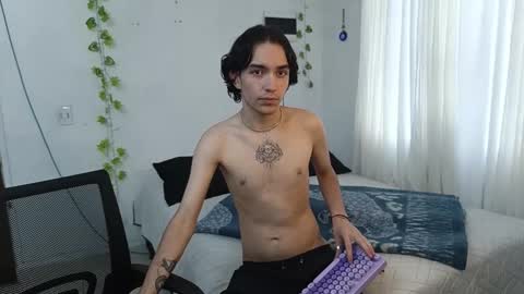 naughty_thompson1 online show from February 2026 09:40:01 PM