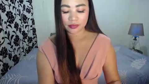 Snapshot of naughtyandsweetx chatting on December 2024 12:47:01 AM May online show from December 2024 12:47:01 AM