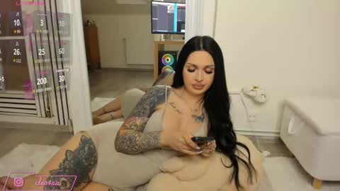 Snapshot of naughtycleo chatting on February 2026 04:10:02 AM cleo online show from February 2026 04:10:02 AM