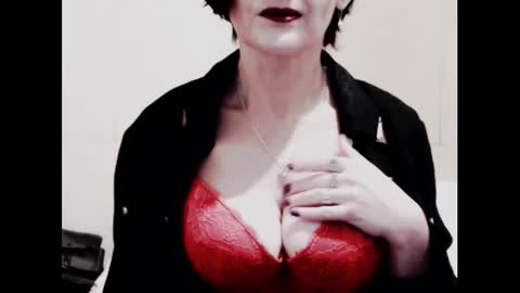 Snapshot of naughtyjenniferxx chatting on December 2025 03:34:02 AM Jenny online show from December 2025 03:34:02 AM