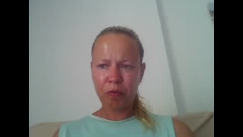 Snapshot of naughtyjennyblondeuk chatting on June 2026 04:46:02 PM naughtyjennyblondeuk online show from June 2026 04:46:02 PM