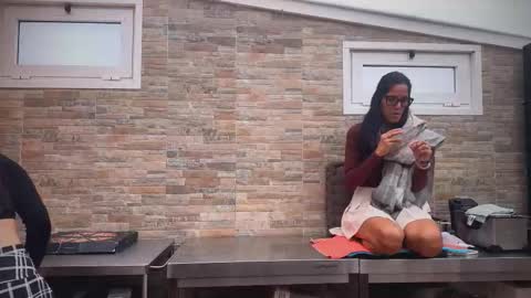 ANDREA STEPH  MIKE online show from November 2025 10:04:02 AM