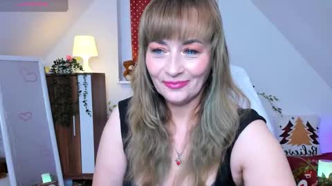 Milana - on air every day except Wednesday from 9 pm to 4 am European time online show from January 2026 09:17:01 PM