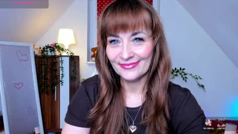 Milana - on air every day except Wednesday from 9 pm to 4 am European time online show from April 2026 07:52:02 PM