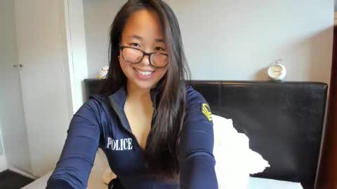 Gigi Chu  online show from October 2025 03:02:01 PM