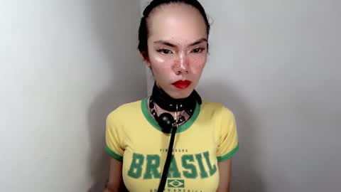 Snapshot of naughtypetiteangel chatting on November 2025 07:40:01 AM naughtypetiteangel online show from November 2025 07:40:01 AM