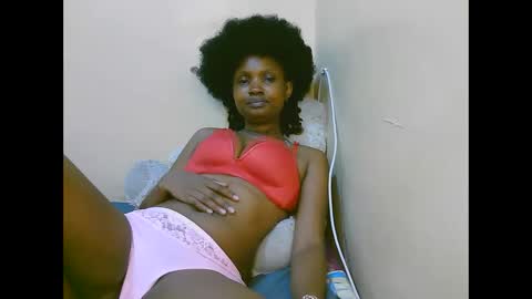 naughtyqueen online show from November 2025 12:00:02 AM