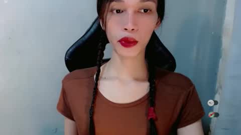 Snapshot of naughtysunshinepinay chatting on September 2025 05:11:02 AM Celine online show from September 2025 05:11:02 AM