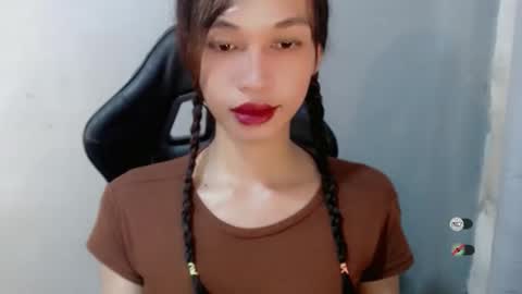 Snapshot of naughtysunshinepinay chatting on October 2025 06:11:02 AM Celine online show from October 2025 06:11:02 AM