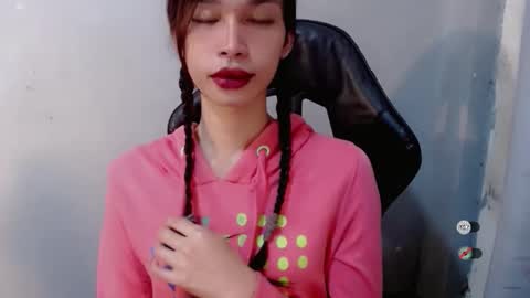 Snapshot of naughtysunshinepinay chatting on October 2025 10:51:02 PM Celine online show from October 2025 10:51:02 PM