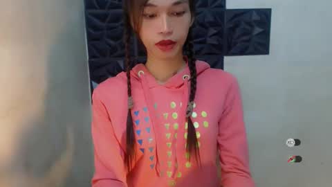 Snapshot of naughtysunshinepinay chatting on October 2025 11:05:01 PM Celine online show from October 2025 11:05:01 PM
