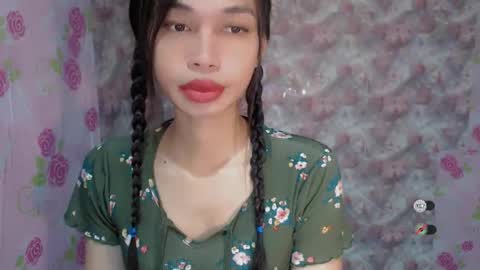 Snapshot of naughtysunshinepinay chatting on June 2026 11:38:02 PM Celine online show from June 2026 11:38:02 PM