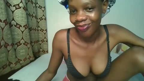 Snapshot of naughtysweetpie chatting on February 2026 02:10:01 PM naughty online show from February 2026 02:10:01 PM