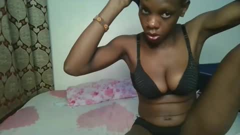Snapshot of naughtysweetpie chatting on February 2026 03:03:01 AM naughty online show from February 2026 03:03:01 AM