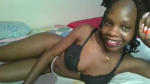 Snapshot of naughtysweetpie chatting on May 2026 06:07:02 AM naughty online show from May 2026 06:07:02 AM