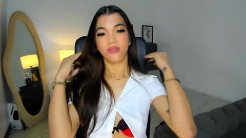 Snapshot of naughtyvixennova chatting on November 2025 05:51:02 PM Cassie online show from November 2025 05:51:02 PM