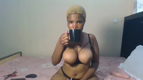 Snapshot of naughtyzuri chatting on September 2025 04:37:02 AM naughty online show from September 2025 04:37:02 AM