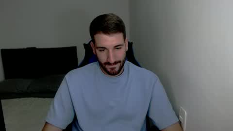 Snapshot of naugthy18boy chatting on February 2025 01:27:01 PM Nico online show from February 2025 01:27:01 PM