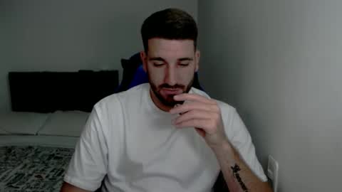 Snapshot of naugthy18boy chatting on February 2025 02:11:02 PM Nico online show from February 2025 02:11:02 PM