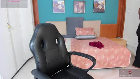 Snapshot of naugthy_brunette_ chatting on May 2026 11:13:02 PM naugthy_brunette_ online show from May 2026 11:13:02 PM