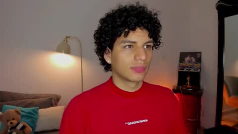 Natan online show from December 2025 01:22:02 AM