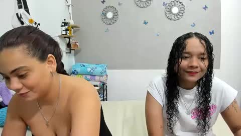 Snapshot of nay_and_aleja chatting on September 2025 02:37:02 AM nay_and_aleja online show from September 2025 02:37:02 AM