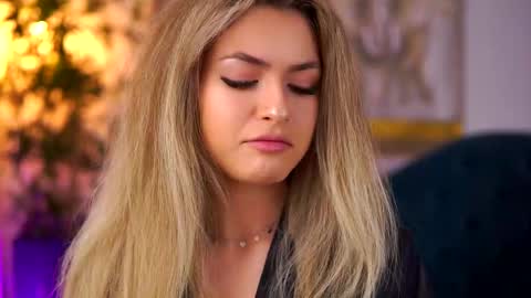 Naya online show from February 2026 07:09:02 PM