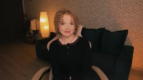 Snapshot of nayavalen chatting on November 2025 03:27:01 AM NayaValen online show from November 2025 03:27:01 AM