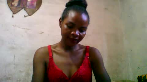 Nayla online show from March 2026 05:08:02 AM