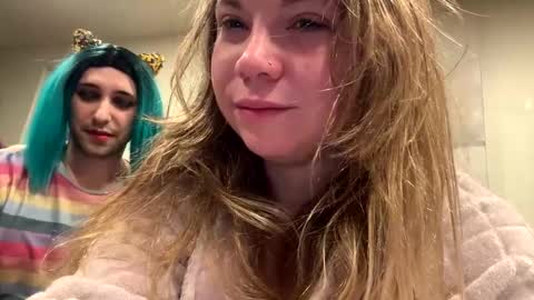 Nealiana online show from December 2024 06:48:02 AM