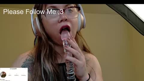 Nealiana online show from February 2025 09:50:01 PM