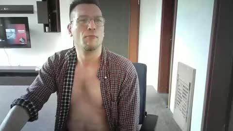 Sebastian online show from March 2025 03:16:02 PM